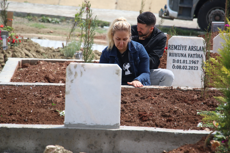 Deprem bölgesi bayramı buruk karşıladı