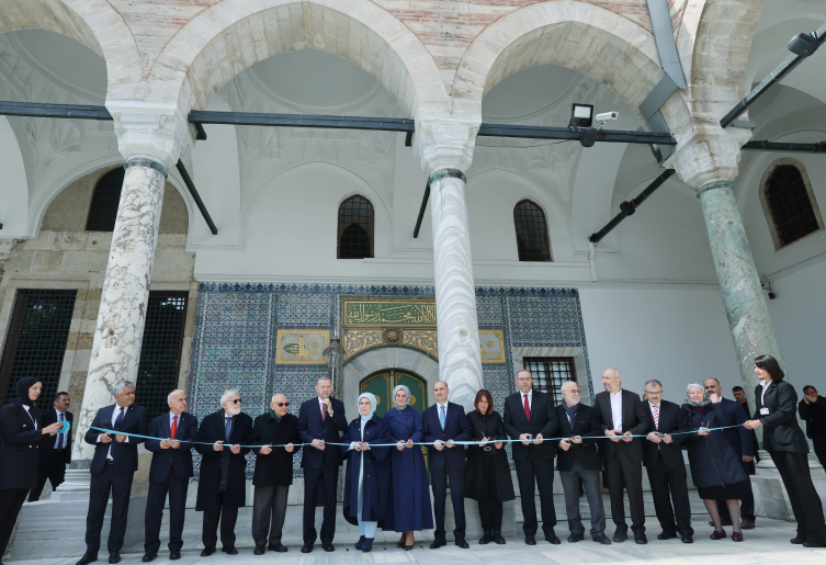 Cumhurbaşkanı Erdoğan, Topkapı Sarayı'nda restorasyonu tamamlanan birimlerin açılışını yaptı