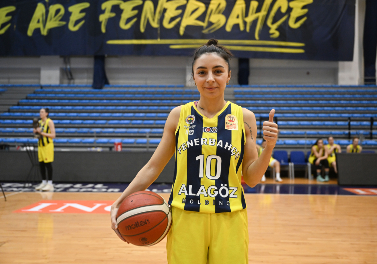 Fenerbahçe Kadın Basketbol Takımı'nda hedef çifte şampiyonluk