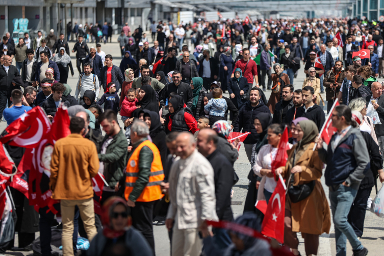 AK Parti'nin 'Büyük İstanbul Mitingi'ne yoğun ilgi