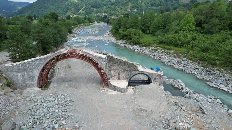 Artvin'de 400 yıllık tarihi köprü restore ediliyor