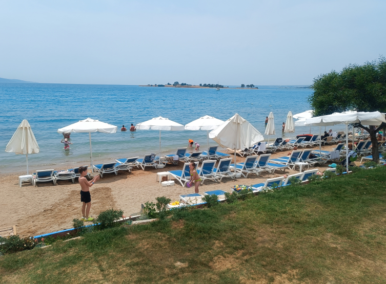 Kuşadası ve Didim'deki otellerde bayram yoğunluğu