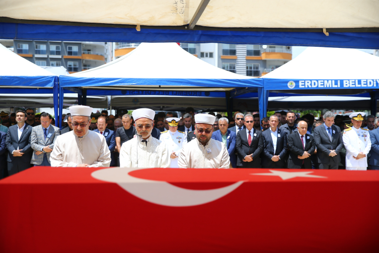 Pençe-Kilit şehidi Halil Şahin'e veda