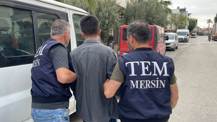 Mersin'de FETÖ operasyonu: 23 gözaltı