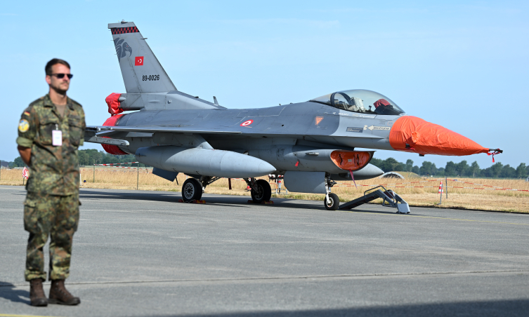 Air Defender'a katılan Türk pilotlar takdir topladı