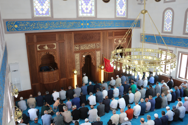 Çankırı'nın Ilısılık köyünde yapılan cami ibadete açıldı