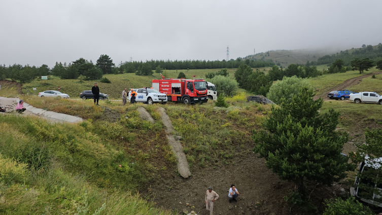 Erzincan'da minibüs şarampole devrildi: 4 ölü, 10 yaralı