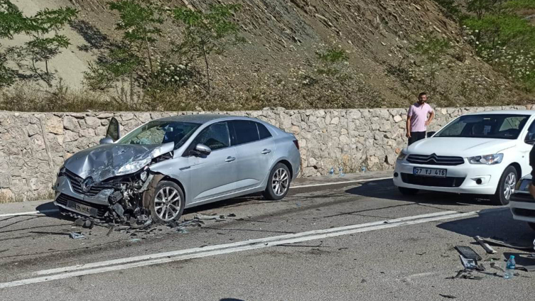 Sinop'ta feci kaza: 1 ölü, 8 yaralı