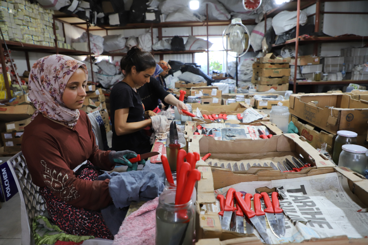 Denizli'de üniversiteli bıçakçılar yetişecek