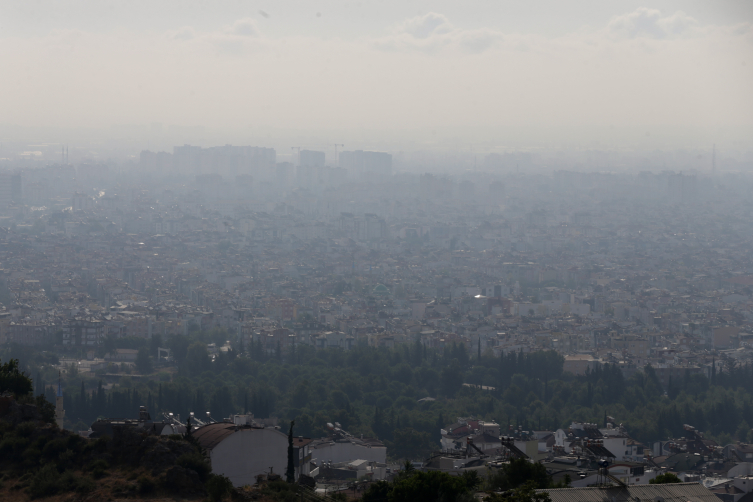 Antalya'da nem oranı yüzde 89'a ulaştı