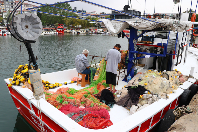 Tekirdağlı balıkçılar "bol hamsi" umuduyla 1 Eylül'e hazırlanıyor