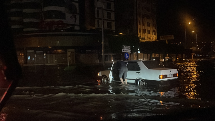 Hatay'da sağanak etkili oldu