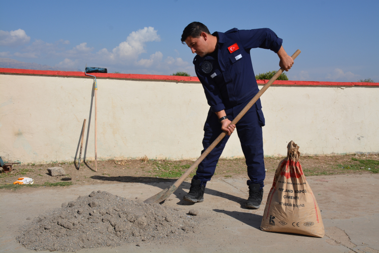 MSB, Şırnak'taki okulların bakım ve onarımını yaptı