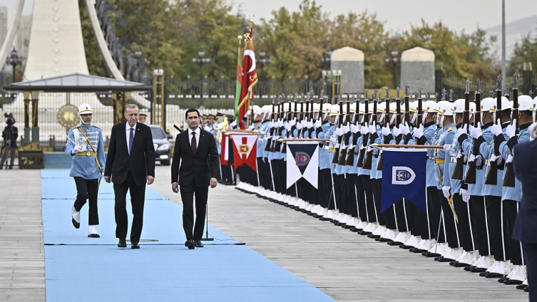 Türkmenistan Devlet Başkanı Berdimuhammedov Ankara'da