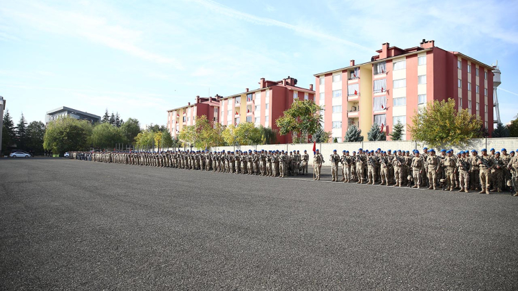 Komandolar törenle Gabar'a uğurlandı