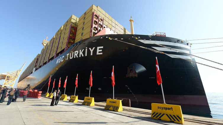 Dev konteyner gemisi "MSC Türkiye" Tekirdağ'da