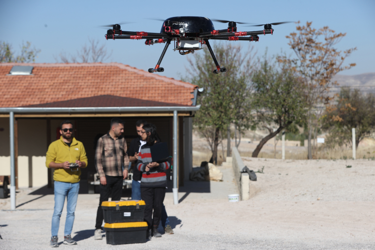 Dronlar hava trafiğini kontrol altına alabilecek