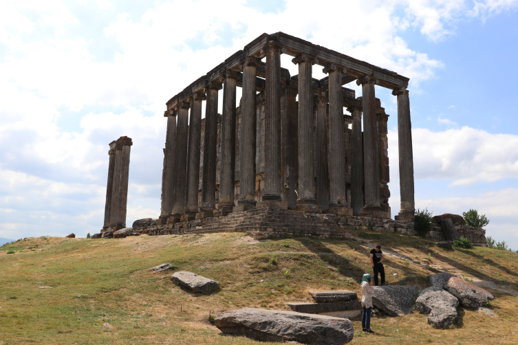 Aizanoi'deki 2 bin yıllık baraj kalıntıları turizme kazandırılacak