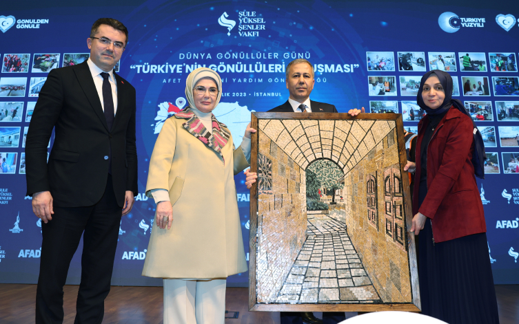 Emine Erdoğan: İnsanlığa karşı affedilmesi mümkün olmayan suçlar işleniyor