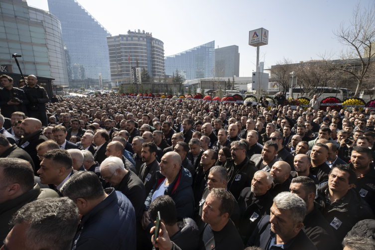 TÜRK-İŞ Genel Başkan Yardımcısı Kavlak için cenaze töreni düzenlendi