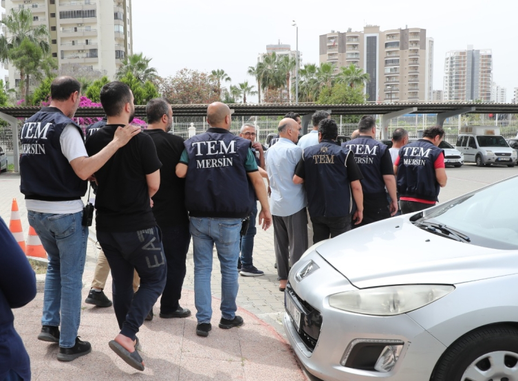 Mersin'de DEAŞ operasyonu: 9 gözaltı