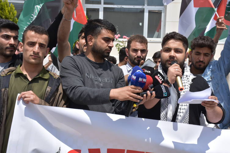 Şırnak'ta üniversite öğrencileri Gazze'ye yönelik saldırıları protesto etti