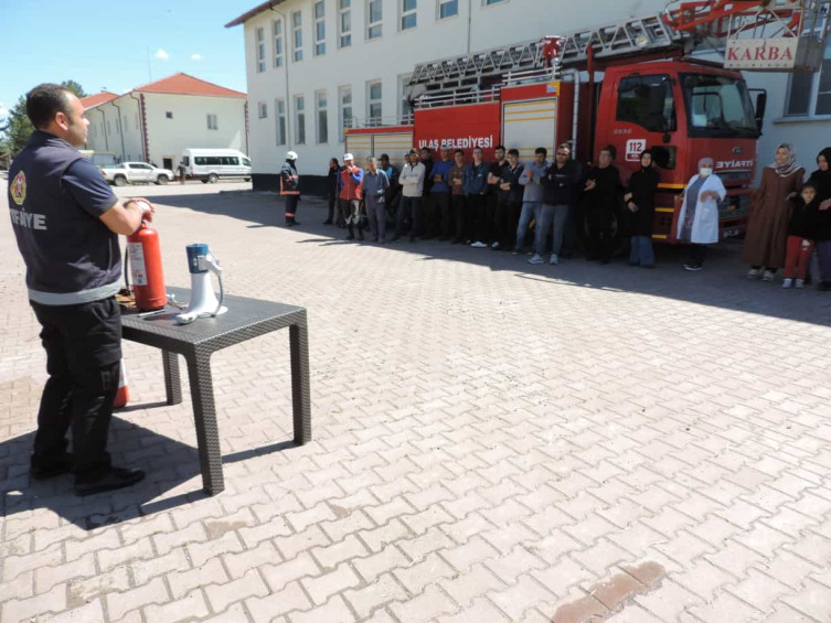 Ulaş'ta yangın tatbikatı yapıldı