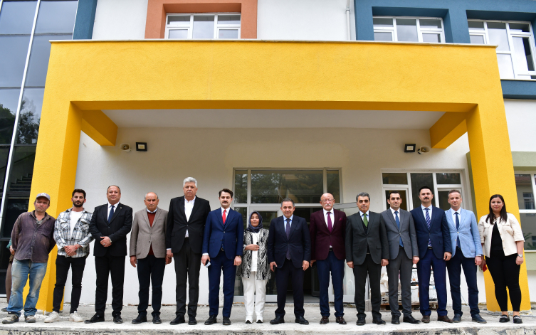 Kırşehir Valisi Hüdayar Mete Buhara, Mucur'da incelemelerde bulundu