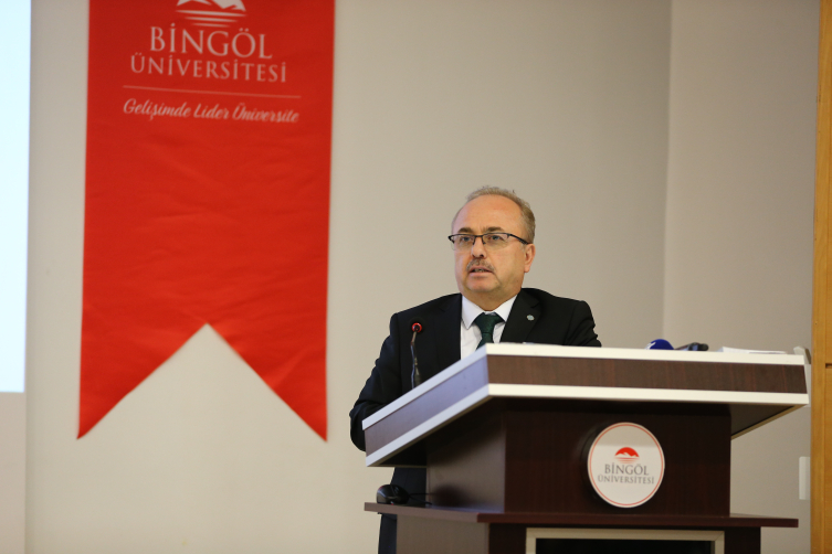 Bingöl'de "Eğitimde Uluslararasılaşma ve Türkiye Konferansı" düzenlendi