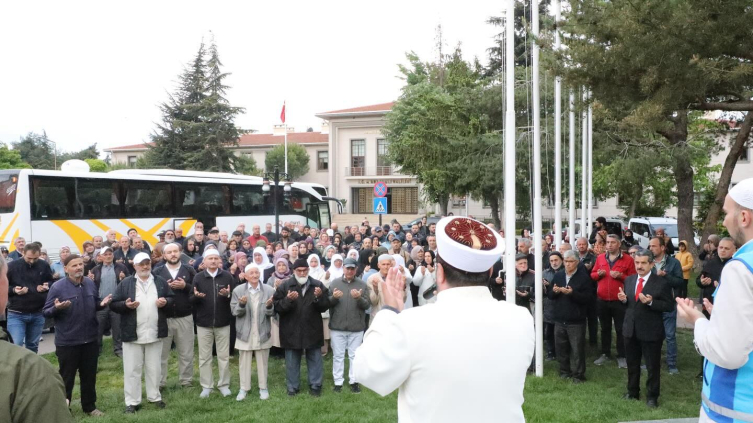 Kırklareli'nde hac kafilesi kutsal topraklara uğurlandı