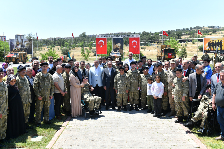 Şanlıurfa'da 36 engelli genç temsili askerlik yaptı