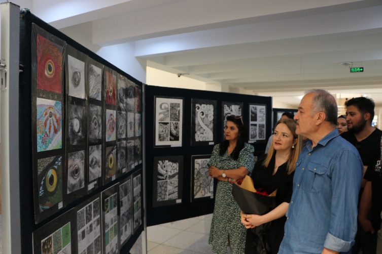 Kahramanmaraş'ta üniversite öğrencilerinin eserleri sergilendi