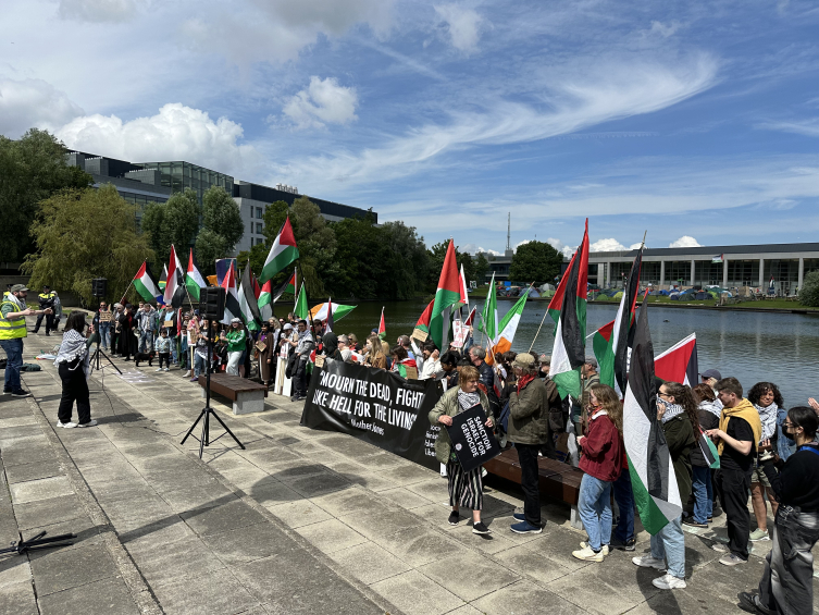 İrlanda'da Filistin'e destek gösterileri devam ediyor