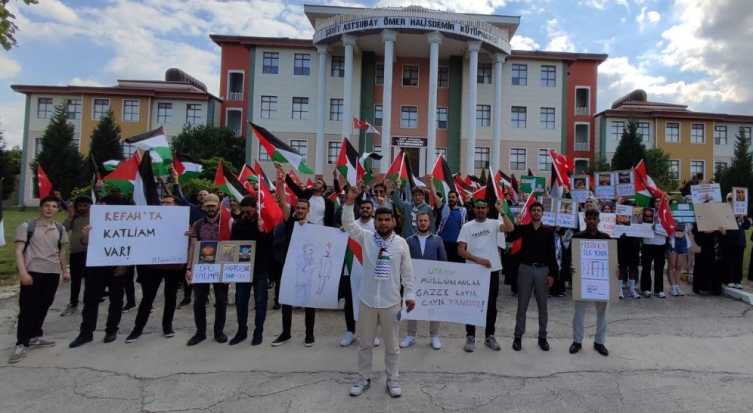 İsrail'in Refah'a saldırıları Kütahya'da protesto edildi