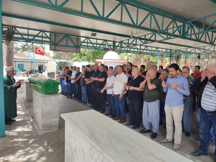 Mersin'deki zincirleme kazada hayatını kaybedenlerin sayısı 11'e çıktı