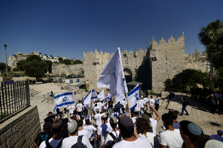 İsrailli işgalciler Doğu Kudüs'teki provokatif "bayrak yürüyüşü" başladı