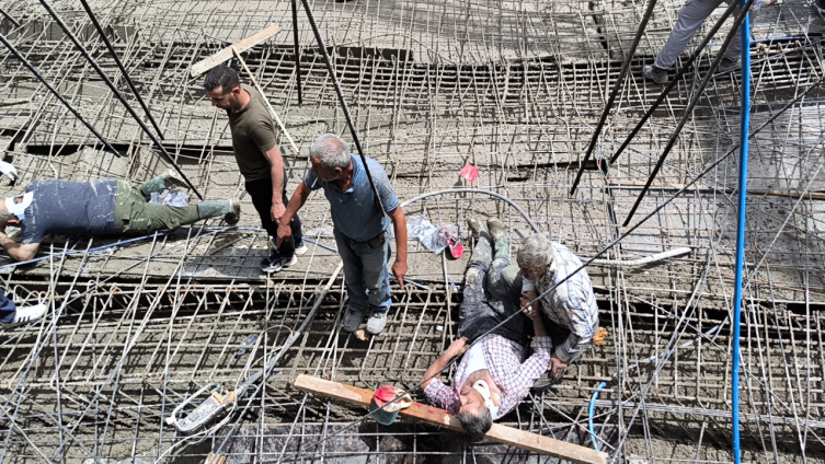 Kütahya’da inşaatta çökme yaşandı: 5 işçi yaralandı