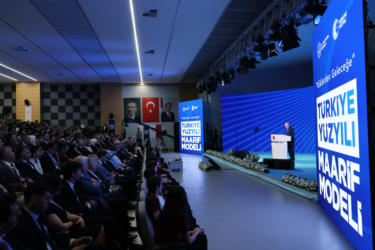 Cumhurbaşkanı Erdoğan: 20 bin öğretmen ile eğitim ordumuzu güçlendireceğiz
