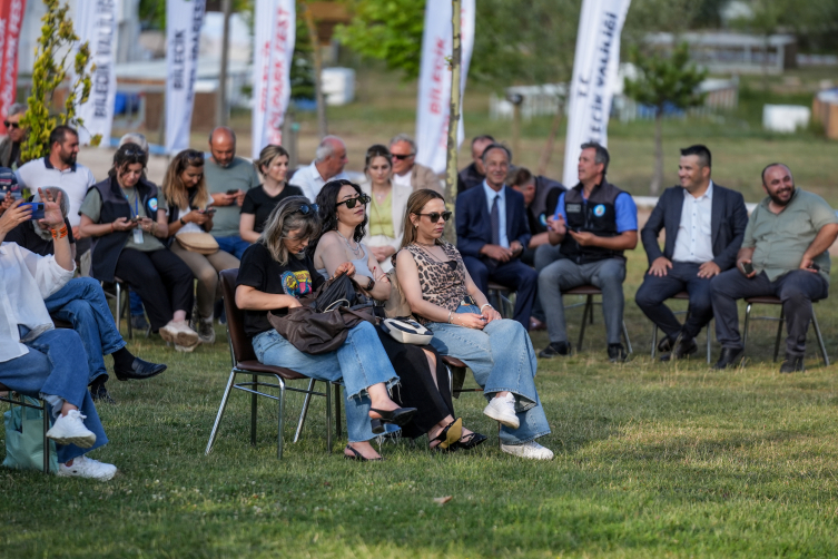 Bilecik'te birçok etkinliği içinde barındıran "Gölpark Fest" başladı