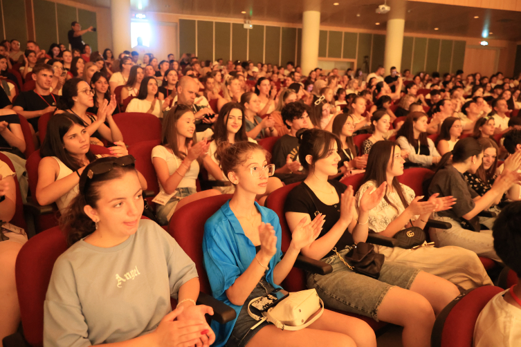 Edirne'de Balkanlar'dan gelen öğrencilere özel konser