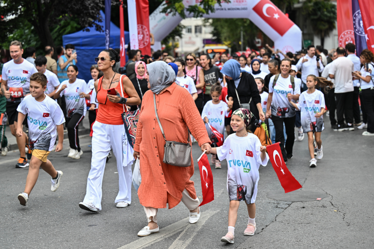 İstanbul'da "Vatan Koşusu"yla 15 Temmuz şehitleri anıldı