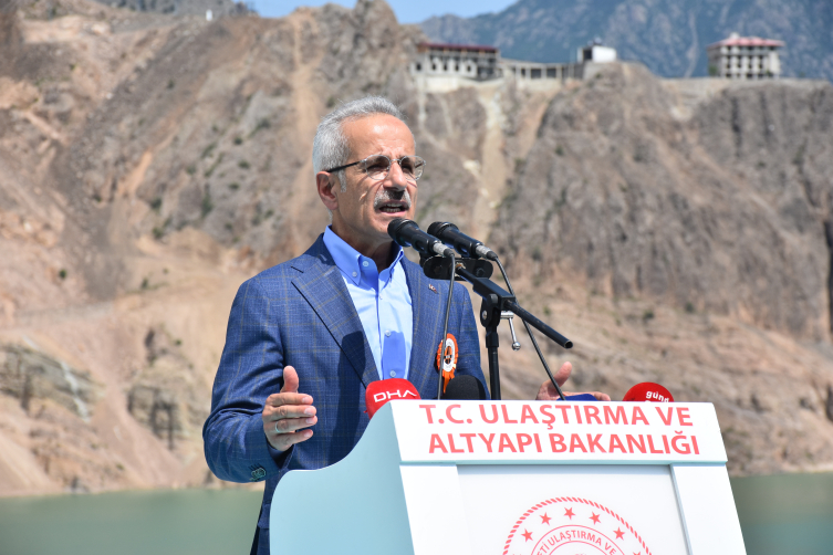 Yusufeli-Artvin yolu uzunluğu 75 kilometreye düştü