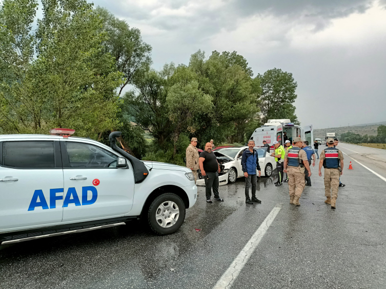 Erzincan’da kaza: 8 yaralı