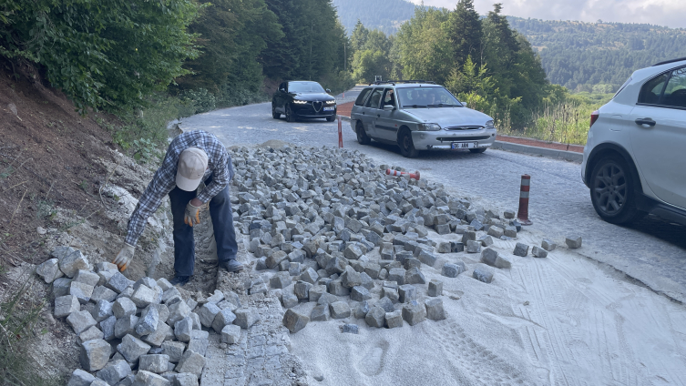 Abant Gölü çevresinde yol çalışması başlatıldı