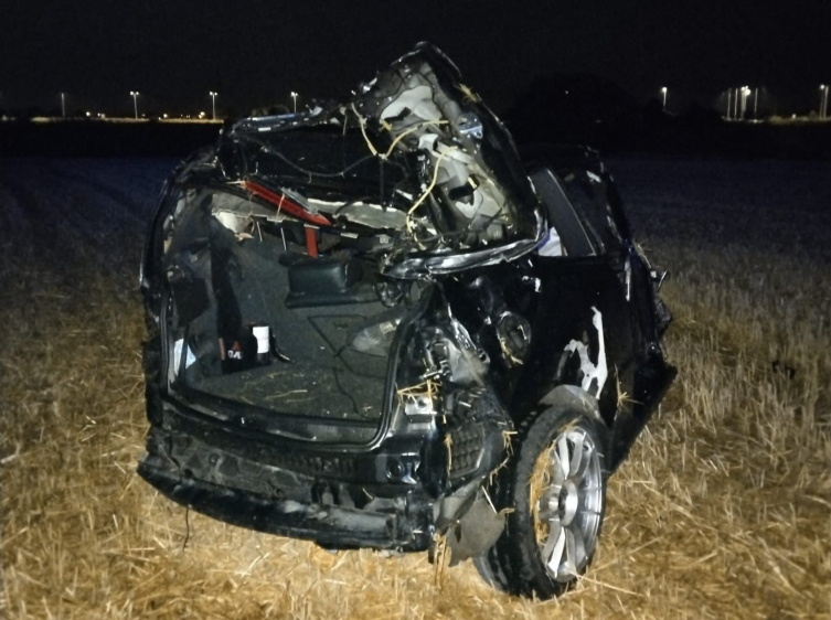 Tekirdağ'da tarlaya devrilen otomobildeki 2 kişi öldü, 1 kişi yaralandı