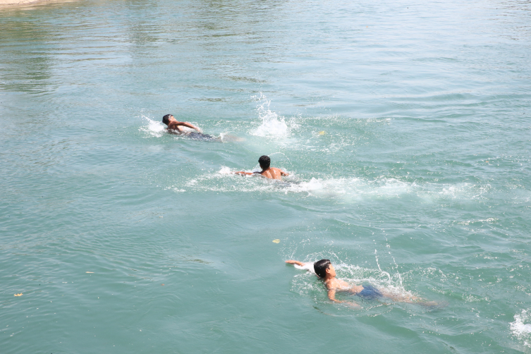 Adana ve Mersin'de sıcak hava etkisini sürdürüyor