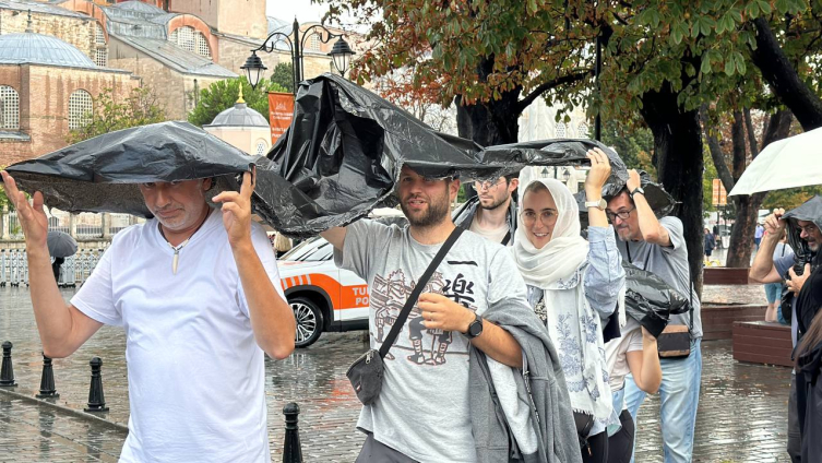 İstanbul'da sağanak etkili oldu