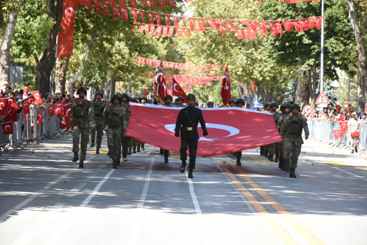 Büyük Zafer'in 102. yıl dönümü coşkuyla kutlandı