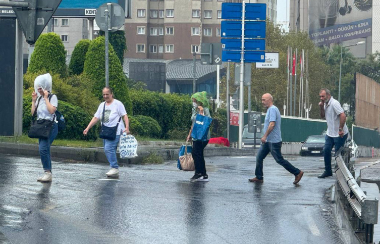 İstanbul'da sağanak etkili oldu