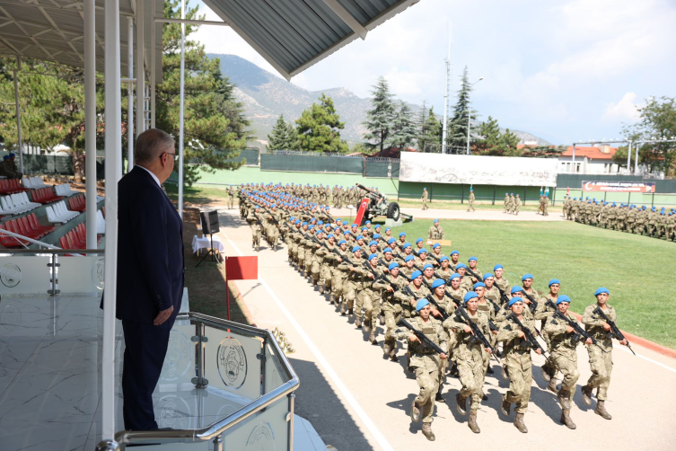 Yaşar Güler Eğirdir Dağ Komando Okulu'nun eğitim yılı açılış törenine katıldı